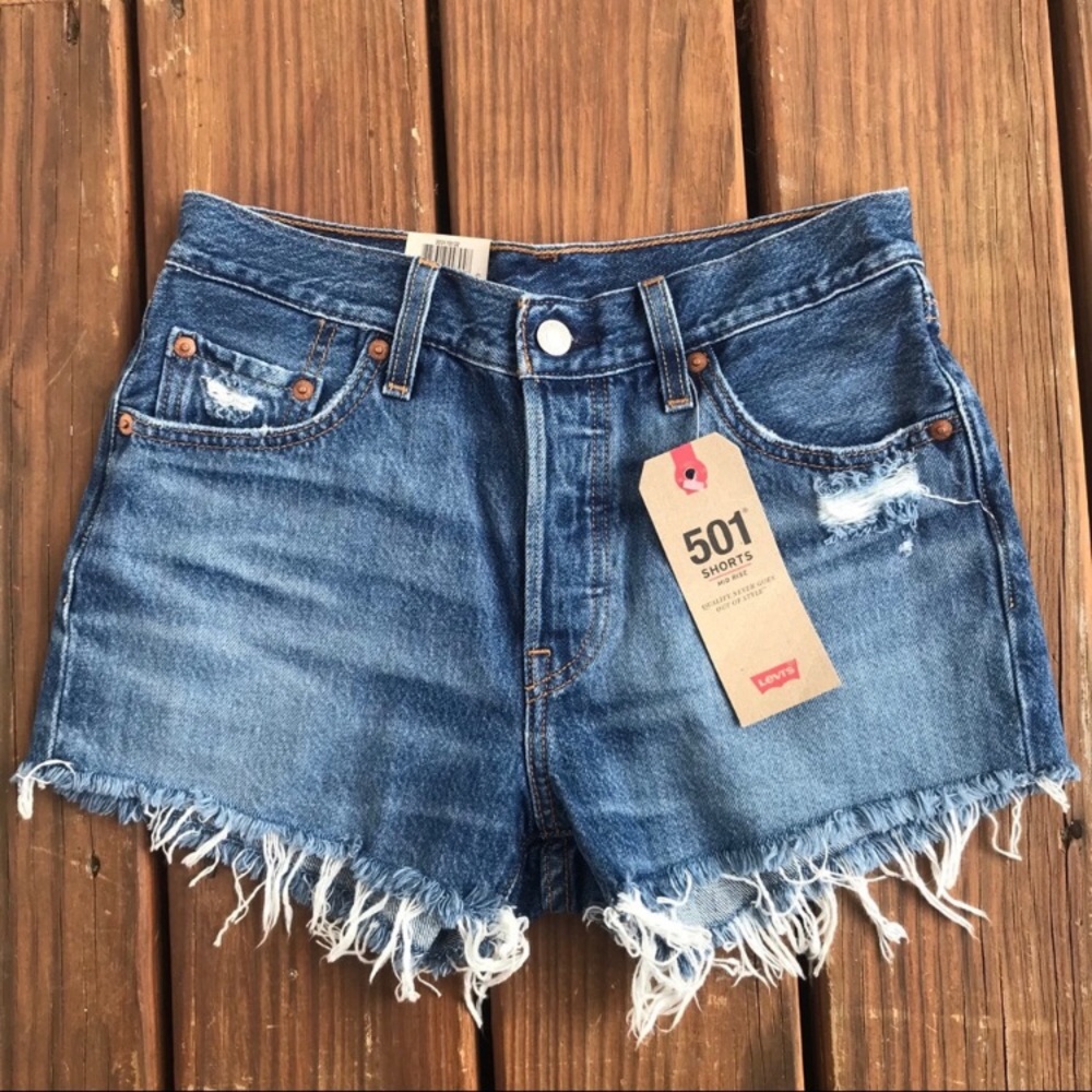 NWT Levi’s 501 Denim Shorts